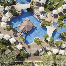 Selection of 1 & 2 Bedroom Luxury Villas with Pool in Dubai, Sleeps 2-6 